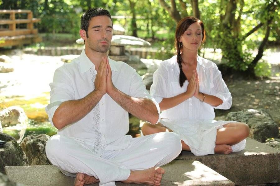 Dr. Melinda Silva MD - Meditating Image Dr. Melinda Silva MD - Meditating Image